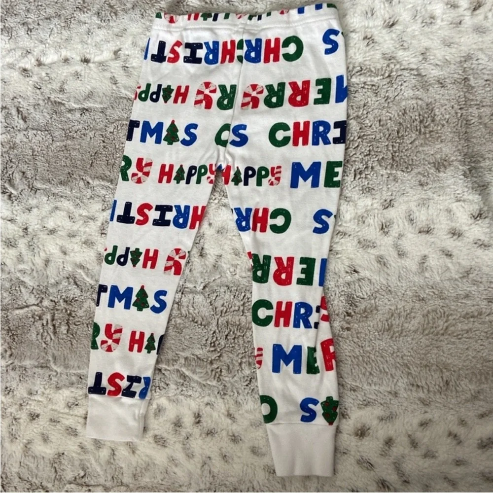Carter’s Christmas matching set kids size 3T candy cane pajamas holiday winter